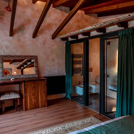 Thethi Hotel 4*