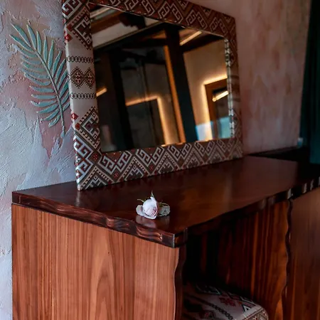 Thethi Hotel 4*