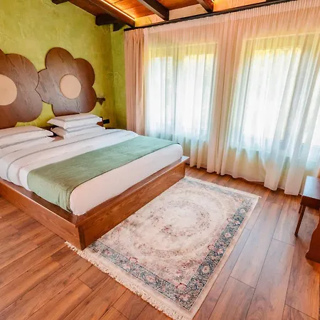 Thethi Hotell