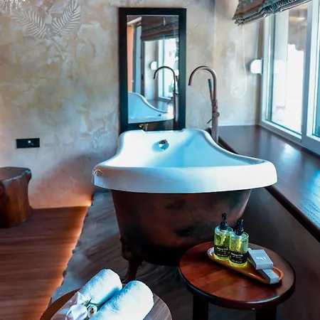 Thethi Hotel
